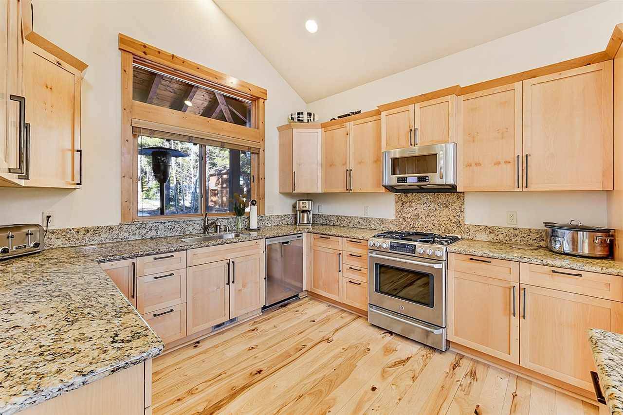 12093 Lamplighter Way, Truckee, CA 96161