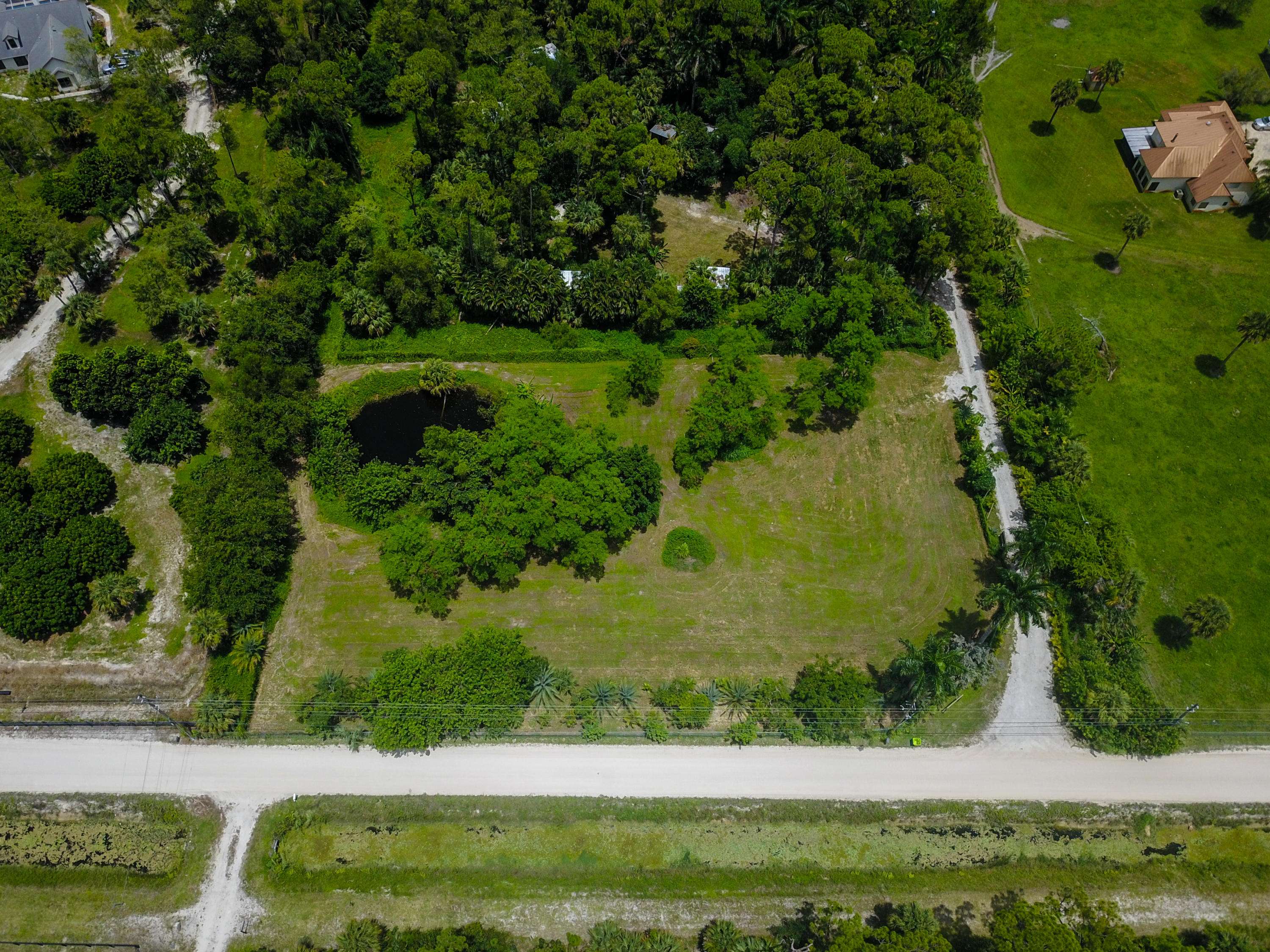 Loxahatchee Groves, FL 33470,1442 E RD