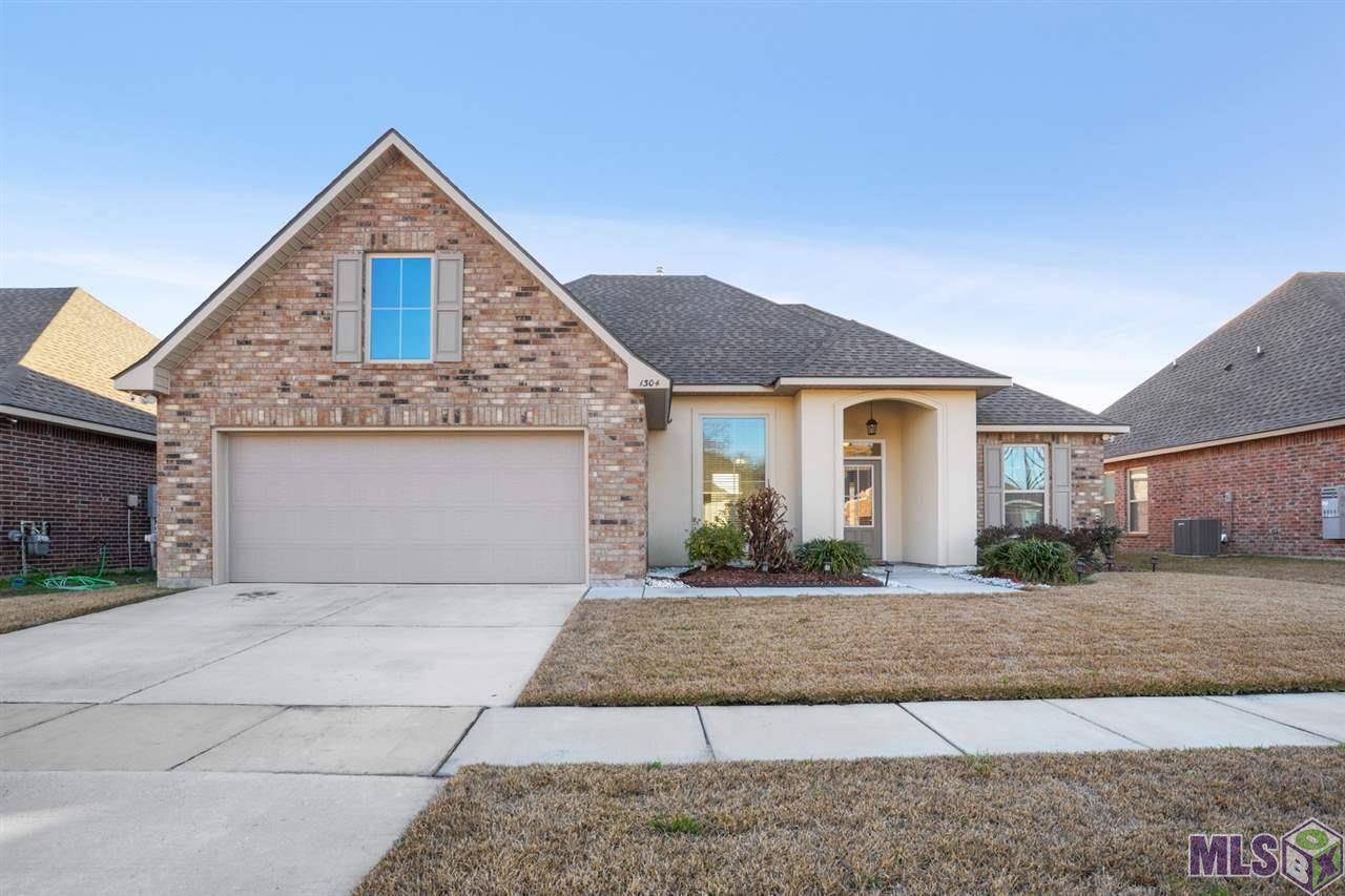 Zachary, LA 70791,1304 CEDAR TRAIL AVE