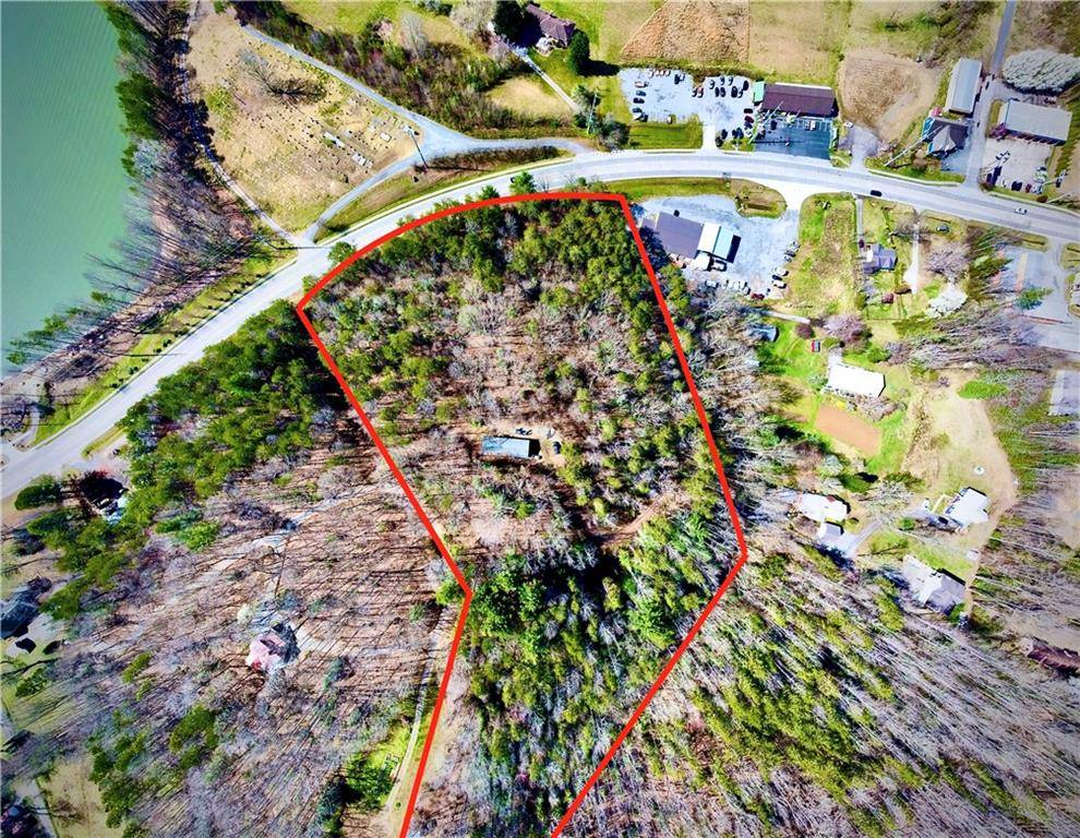 Hiawassee, GA 30546,406 Presley RD