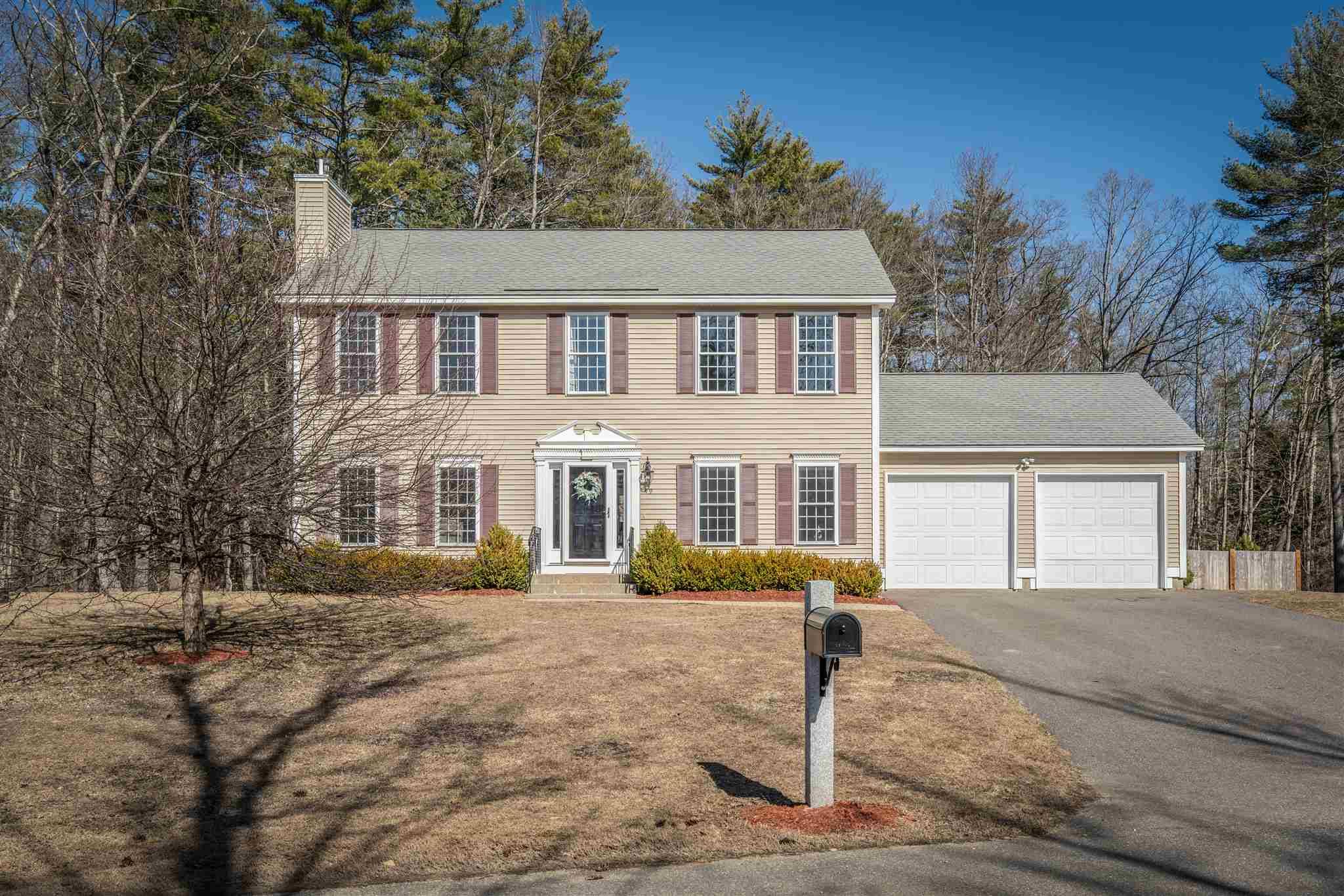 Raymond, NH 03077,19 Windmere DR