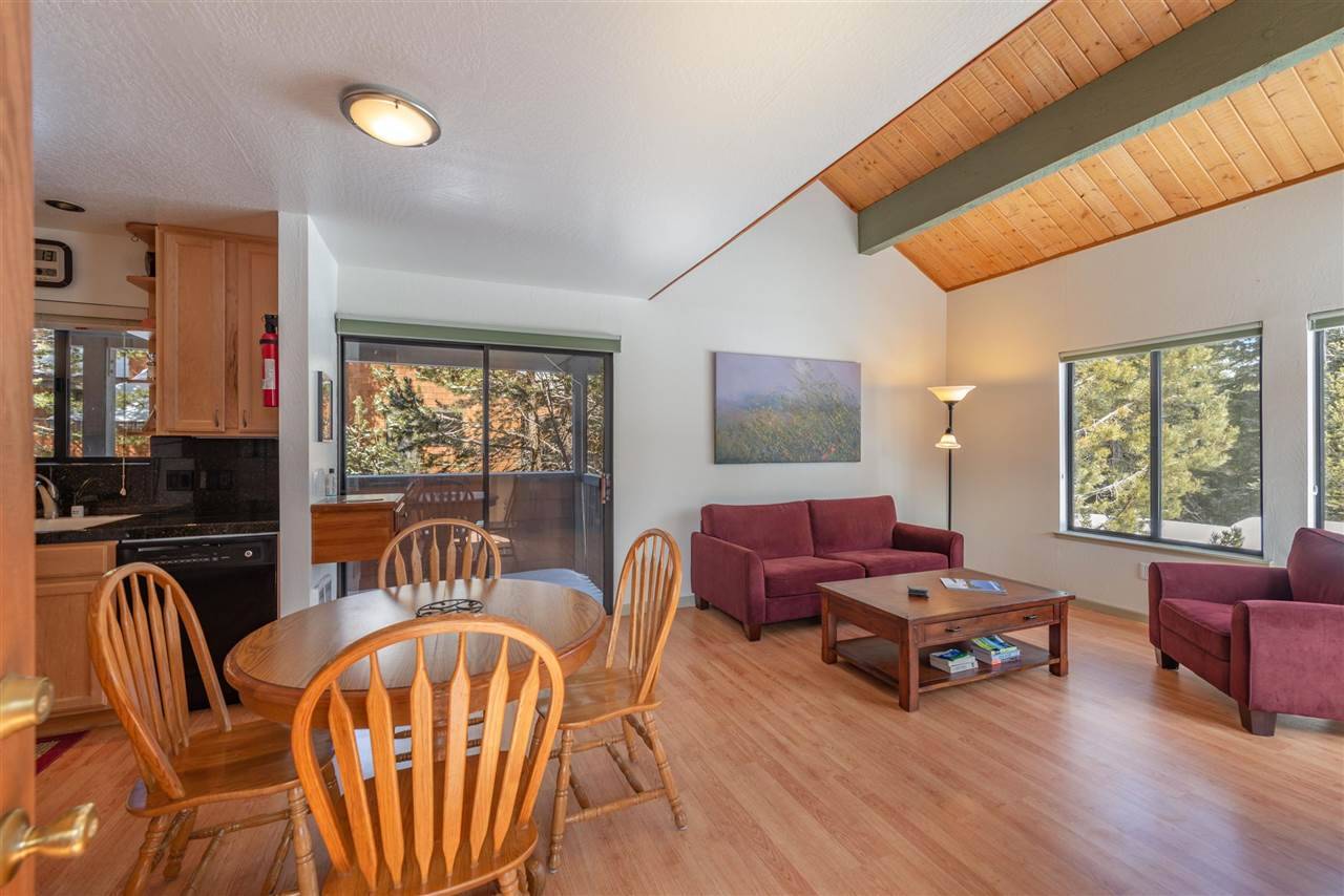 Truckee, CA 96161,11513 Snowpeak Way #604