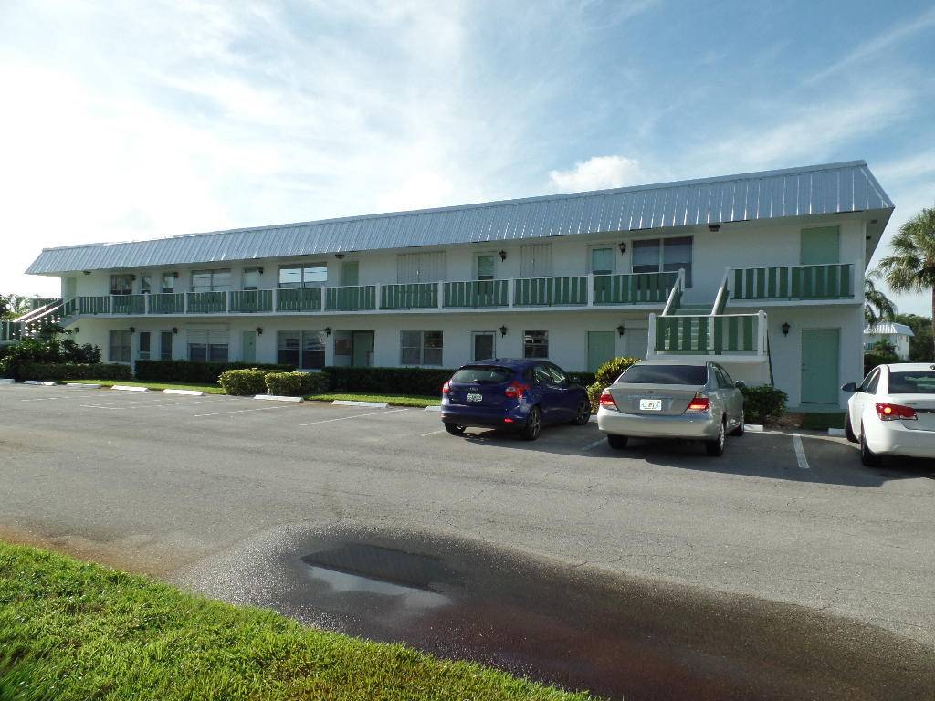 Stuart, FL 34996,2929 SE Ocean BLVD 115-2