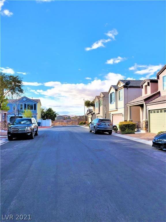 Las Vegas, NV 89113,8165 Altamont Ridge Street