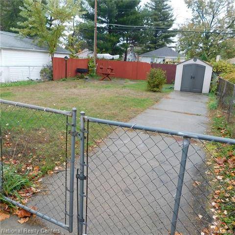 Dearborn Heights, MI 48127,5678 N SILVERY LN