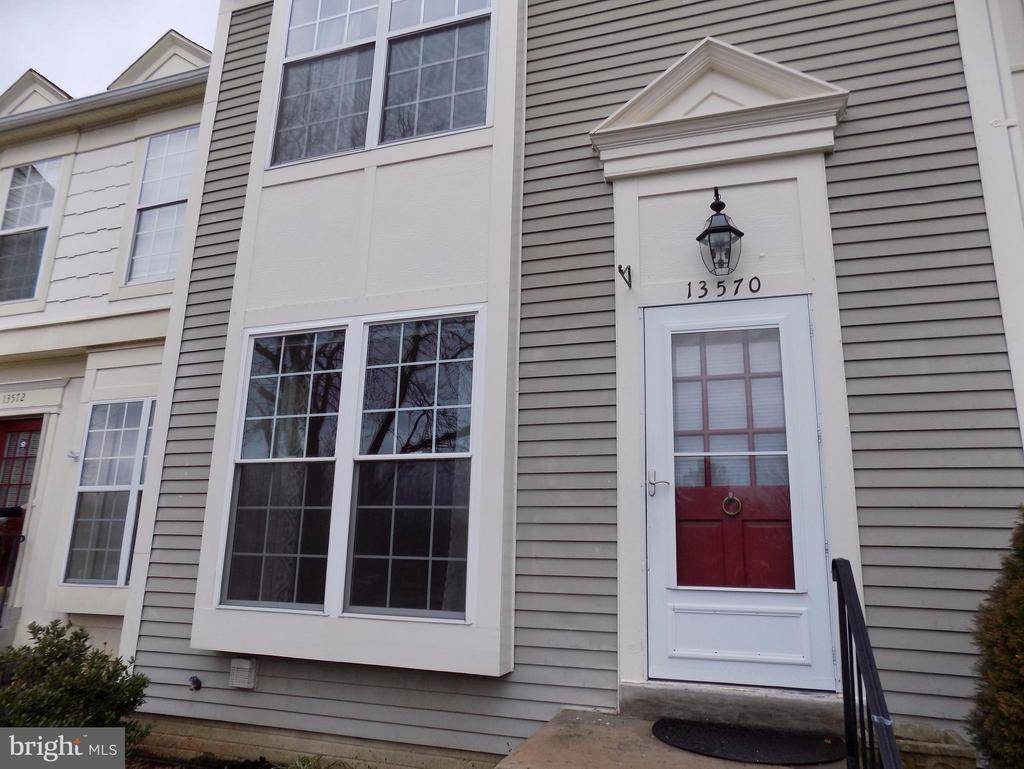 Herndon, VA 20171,13570 HIGHLAND MEWS CT