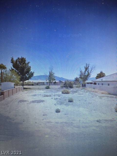 Pahrump, NV 89048,121 E IRONTON