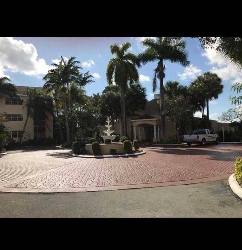 Miami, FL 33196,15330 SW 106th TER 908