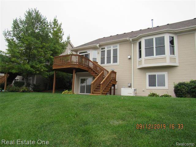 Oxford, MI 48371,843 STONY LAKE CRT