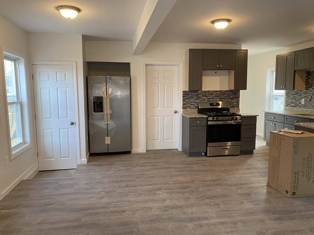 Southbridge, MA 01550,93 Eastford Rd