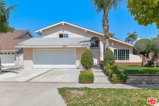 Santa Ana, CA 92704,1609 W Carriage Dr