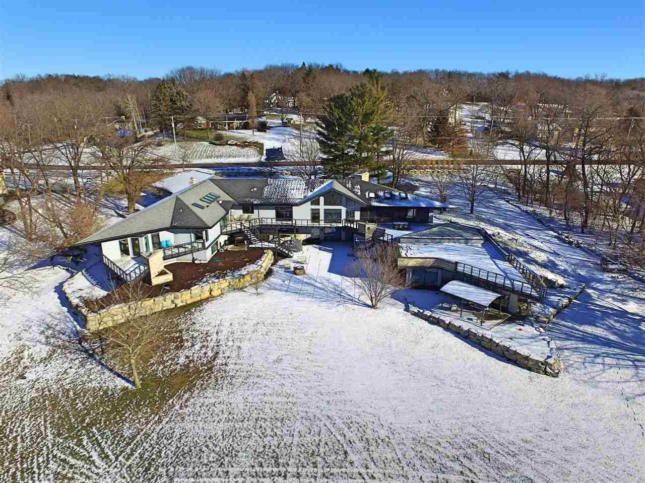 Janesville, WI 53545,2337 N Parker Dr