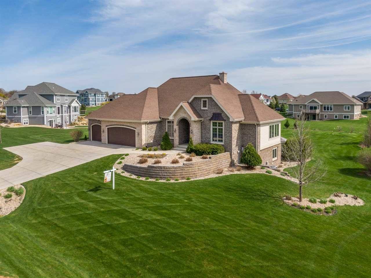 Sun Prairie, WI 53590,3127 Vanessa Way