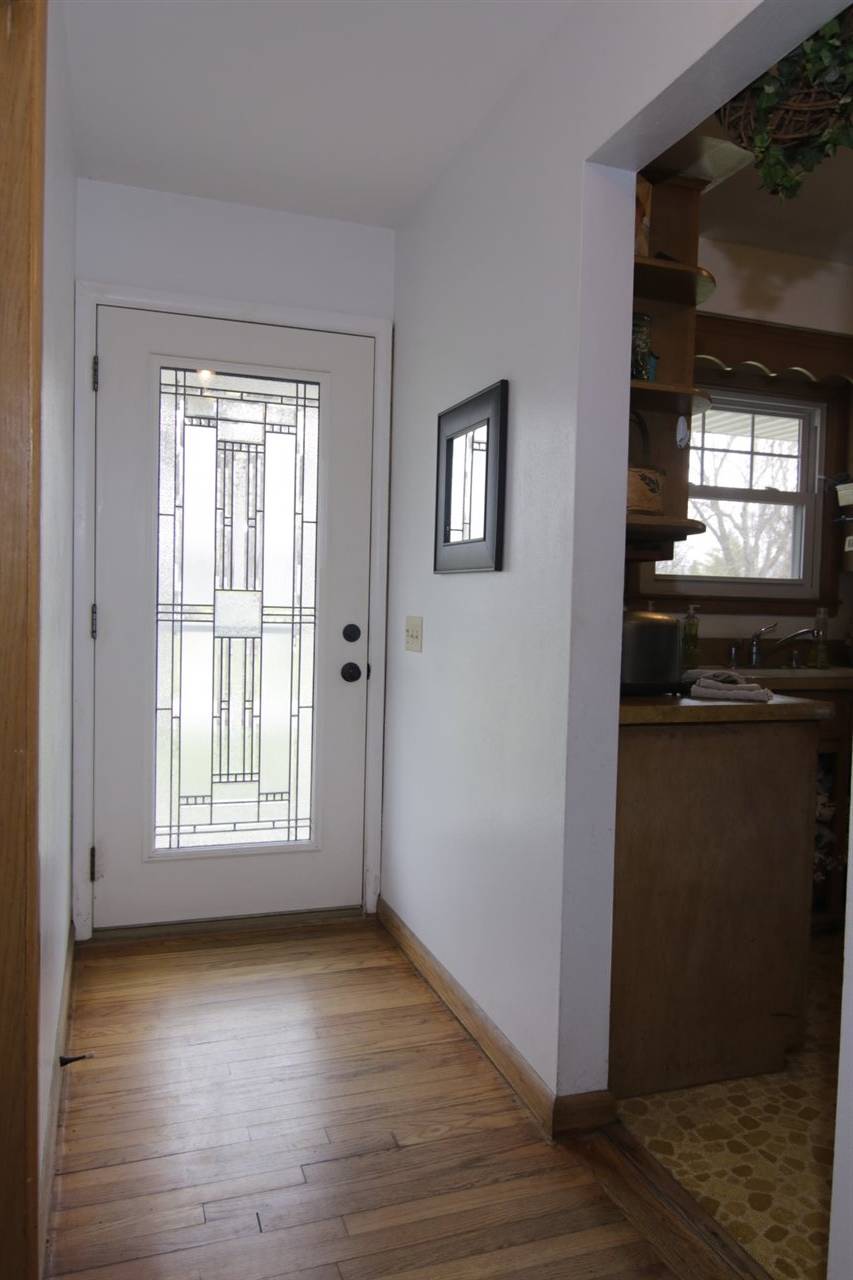 Monona, WI 53716,5613 Winnequah Rd