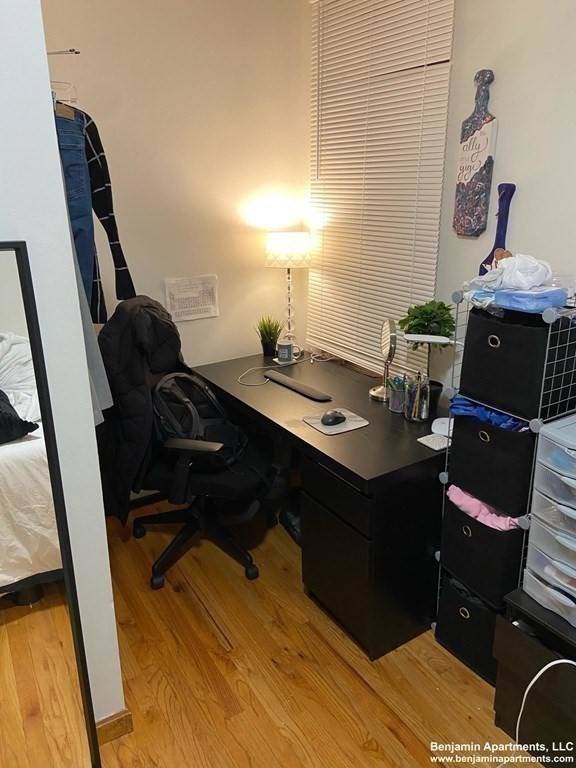 Boston, MA 02120,39 Cunard ST #3