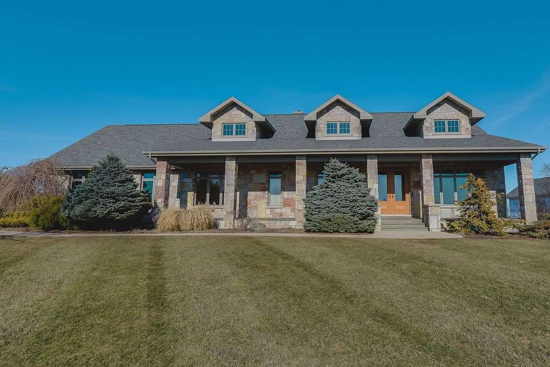 New Glarus, WI 53574,W5264 Windmill Ridge Rd