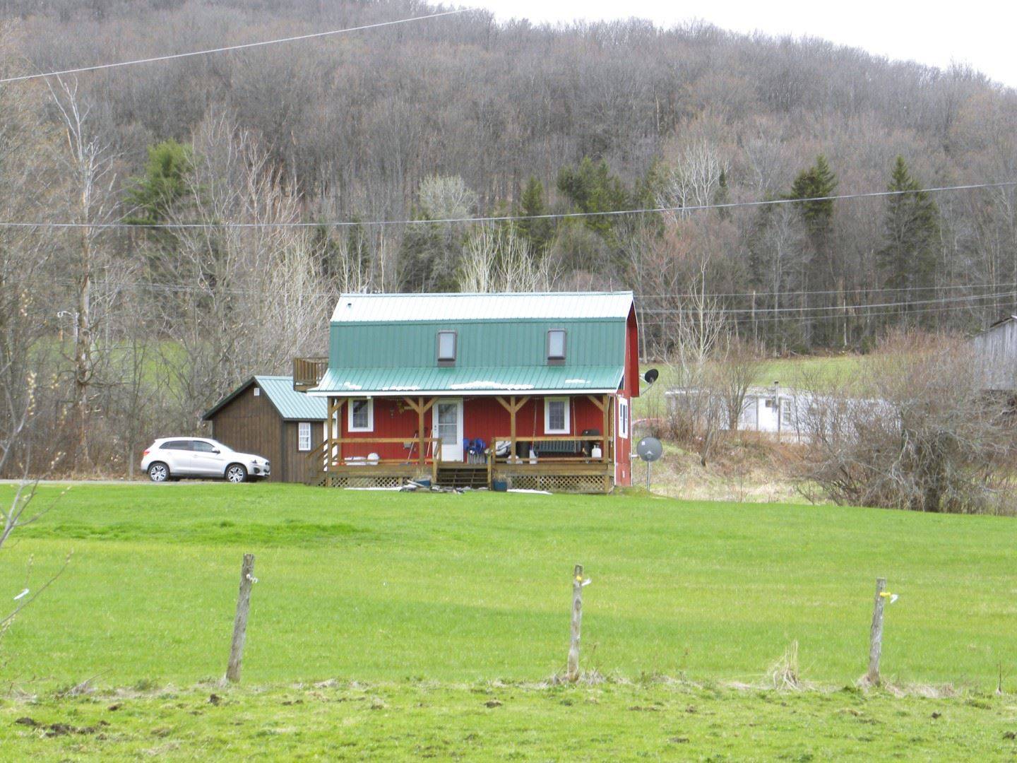 Barton, VT 05822,17 Kittredge RD