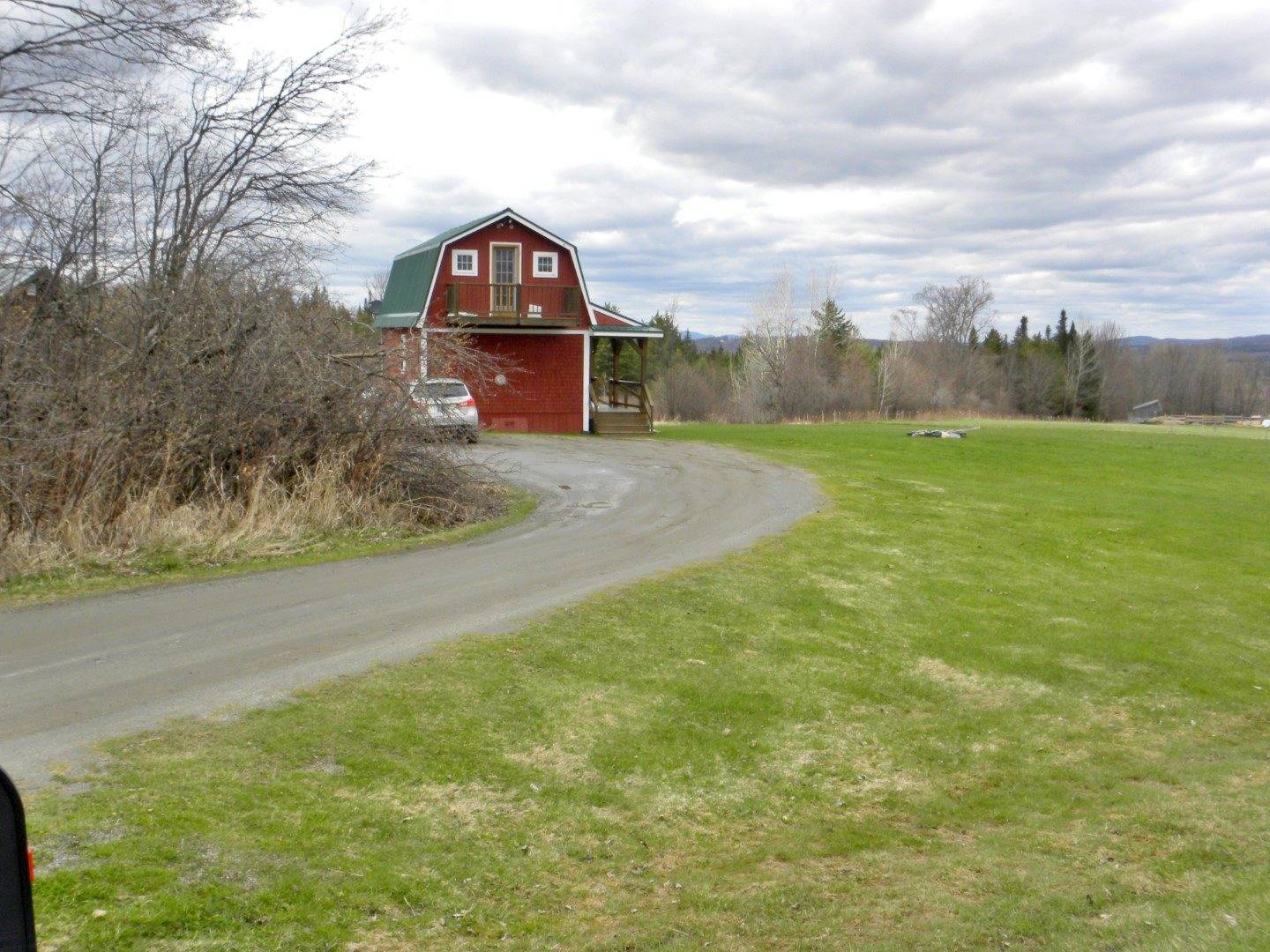 Barton, VT 05822,17 Kittredge RD