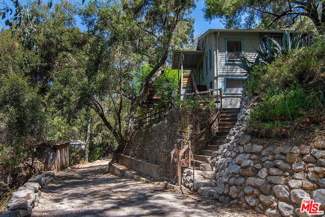 Topanga, CA 90290,21437 Highvale Trl