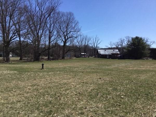 Westhampton, MA 01027,188 R North Rd