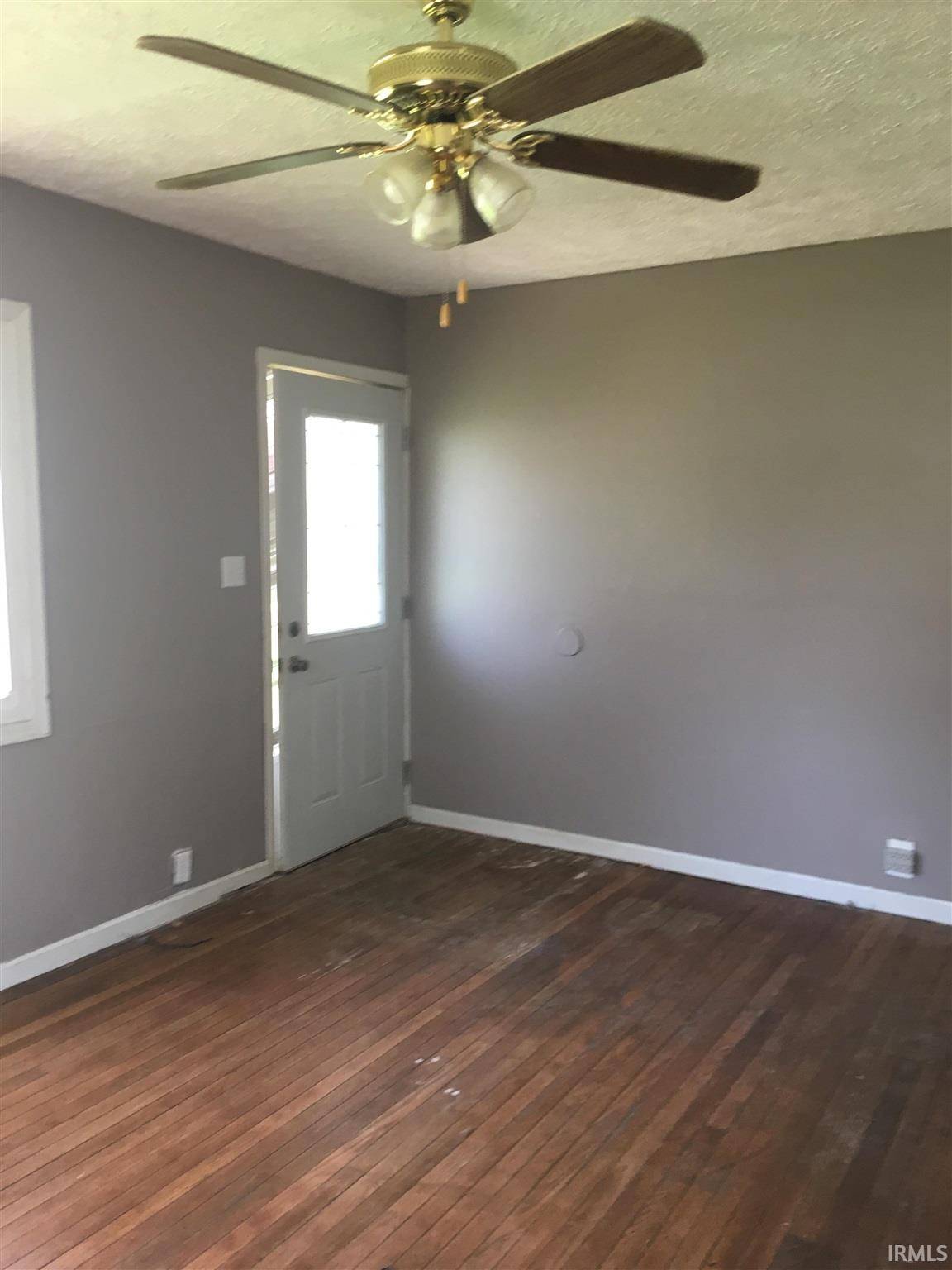 Flora, IN 47929,305 N Willow Street