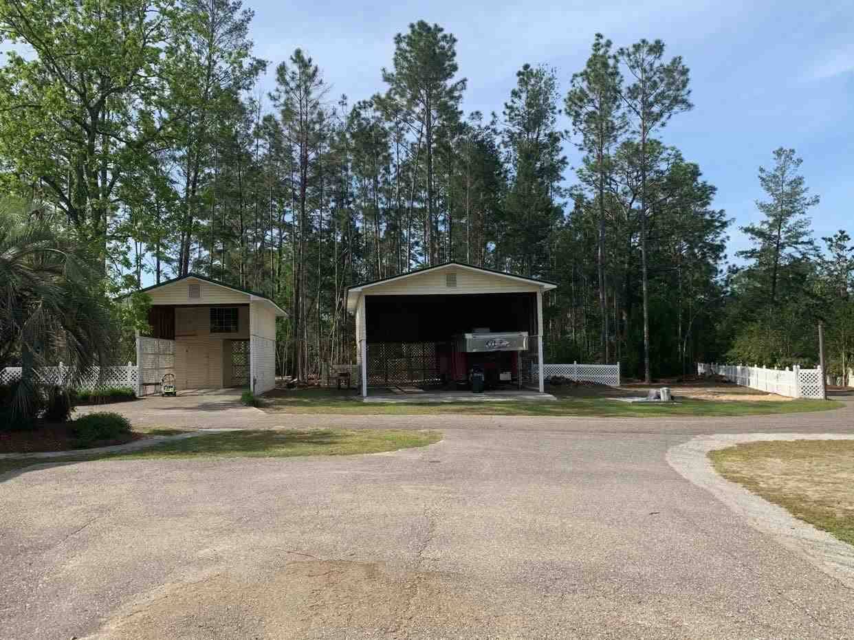 Hosford, FL 32334,20960 NE Burlington Road