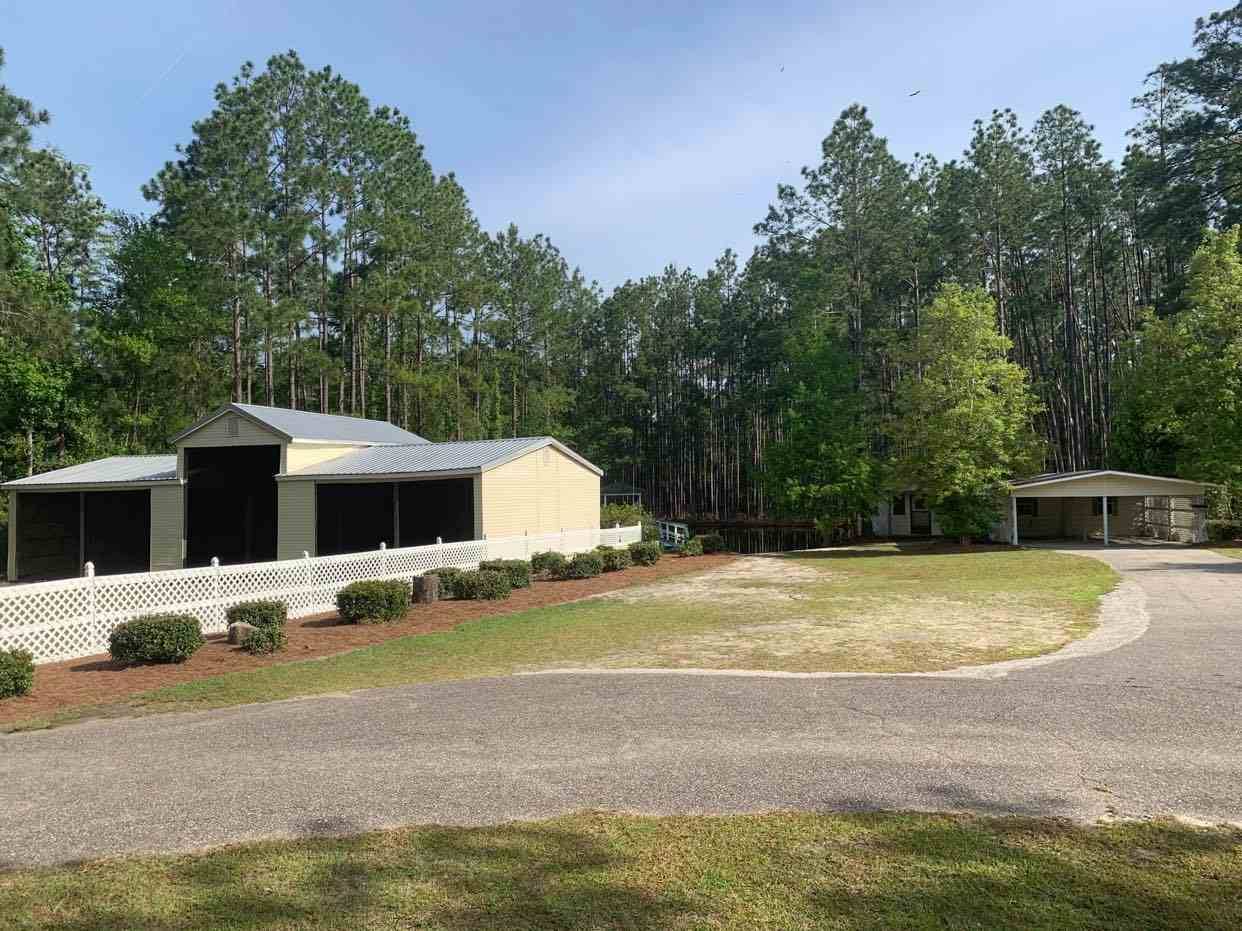 Hosford, FL 32334,20960 NE Burlington Road