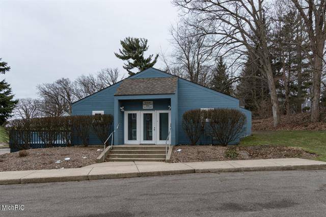 South Haven, MI 49090,261 Black River Street Bldg#: 261 3(Unit c)