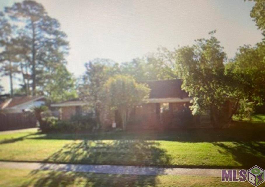 Baton Rouge, LA 70808,576 COLLEGE HILL DR