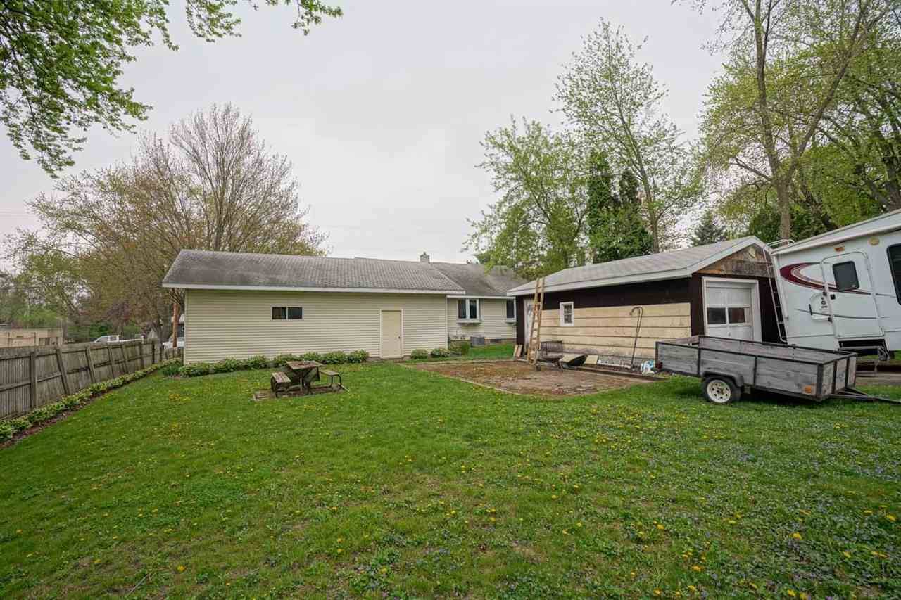 429 Yahara St, Deforest, WI 53532