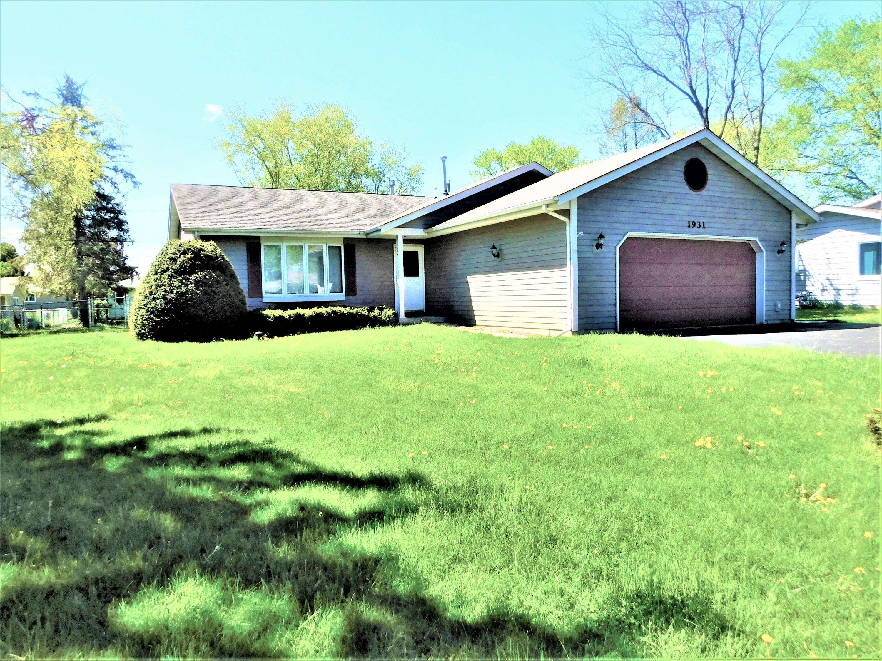 Twin Lakes, WI 53181,1931 Pheasant Ave