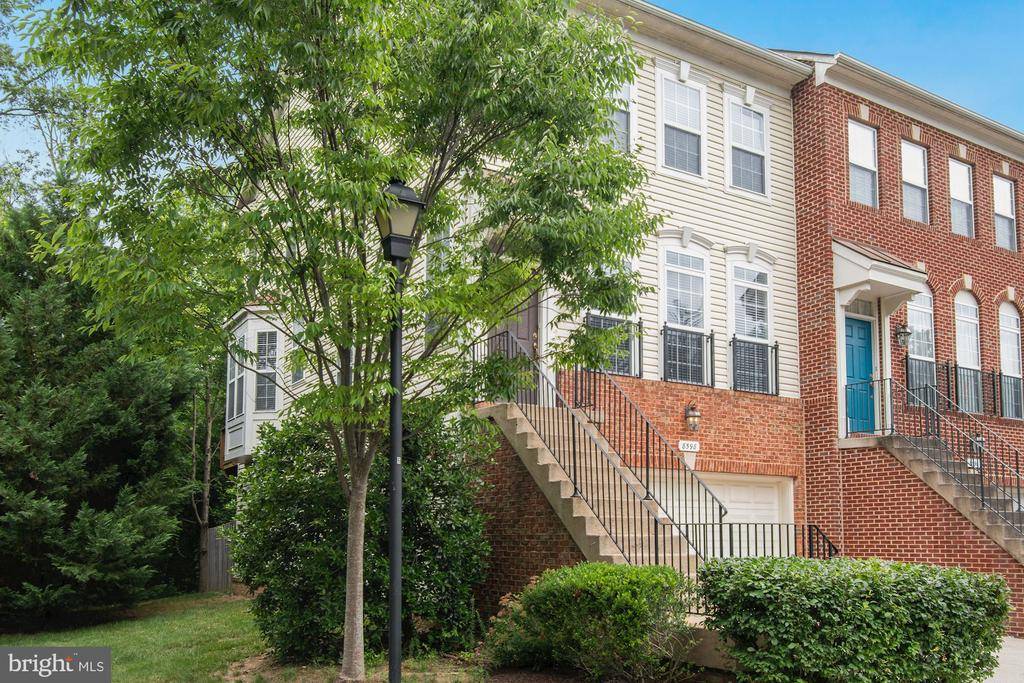 Alexandria, VA 22309,8598 WYNGATE MANOR CT