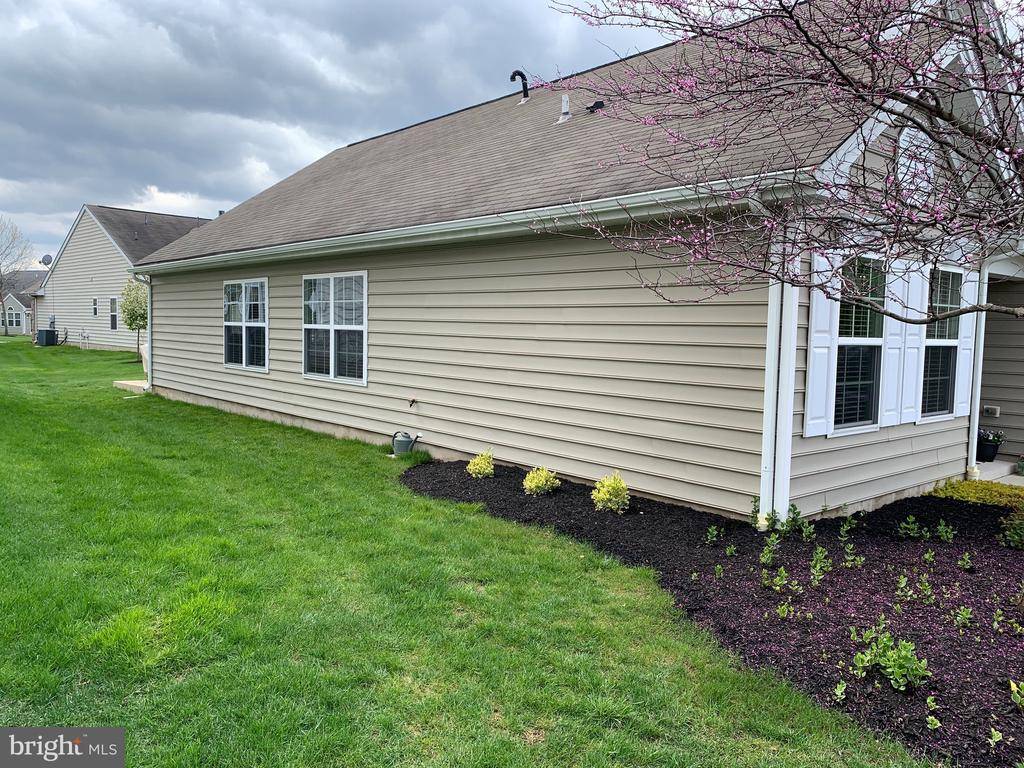 Mount Joy, PA 17552,1553 EMERSON