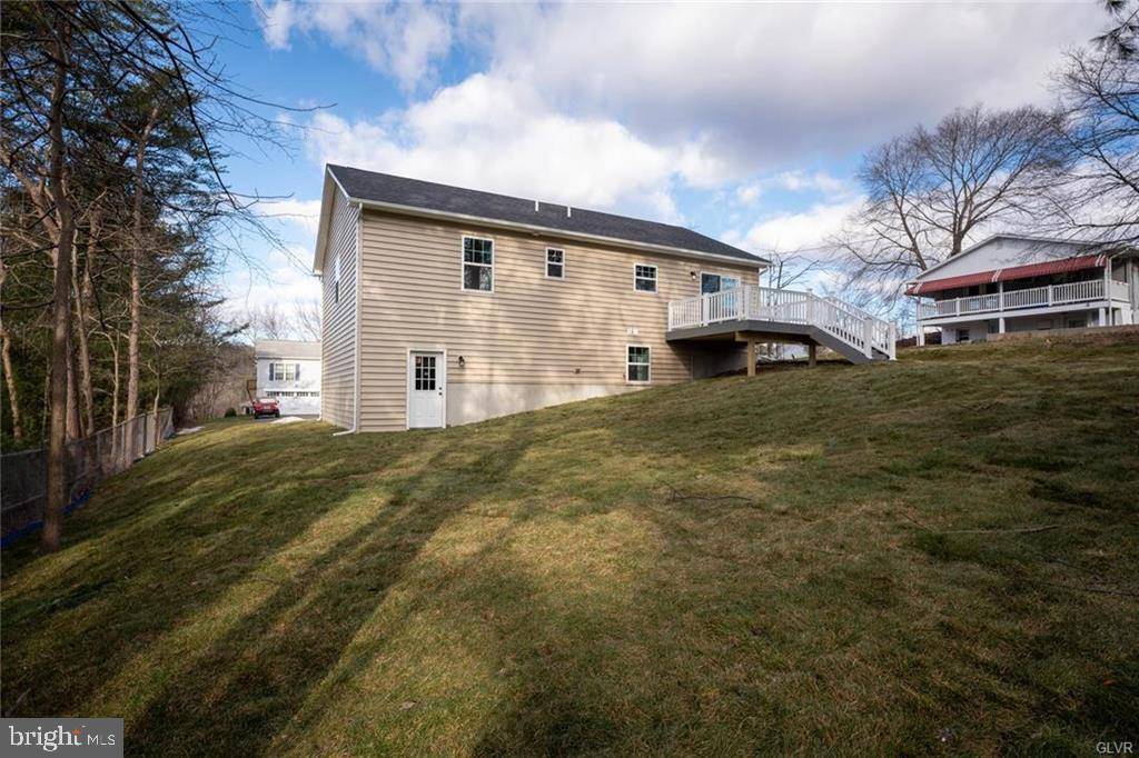 Palmerton, PA 18071,635 MILL ST