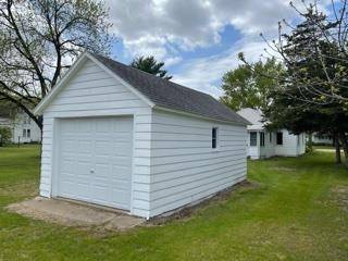 Avoca, WI 53506,107 S 6th St