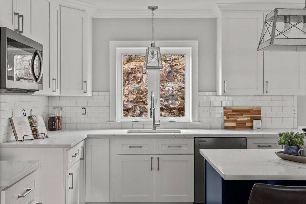 50 Des Moines #I2, Quincy, MA 02169