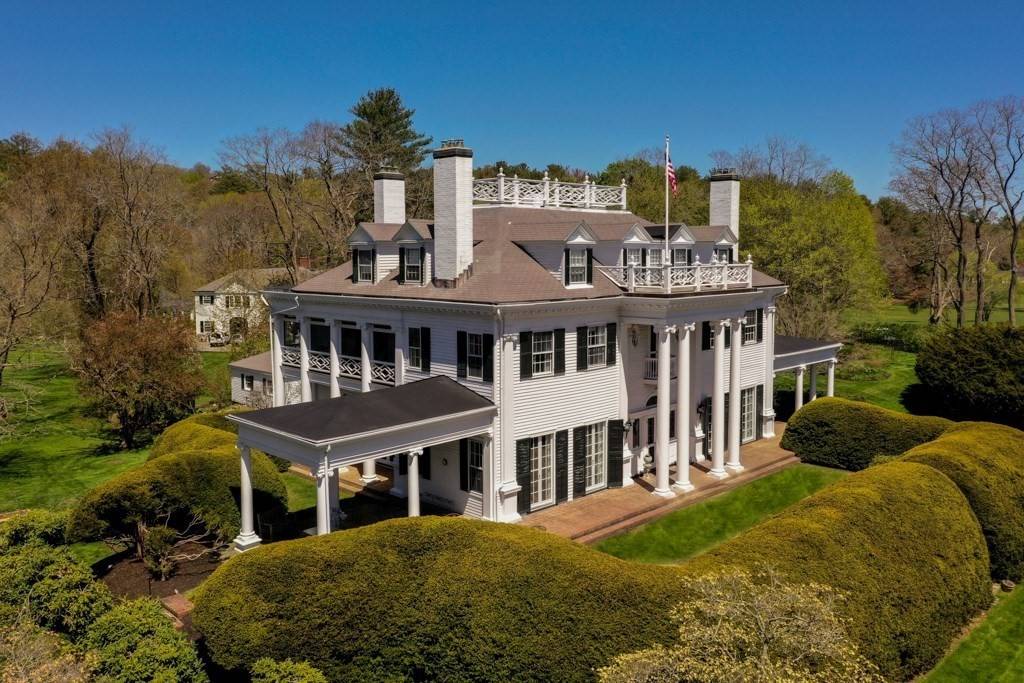 6 Jersey Ln, Manchester, MA 01944