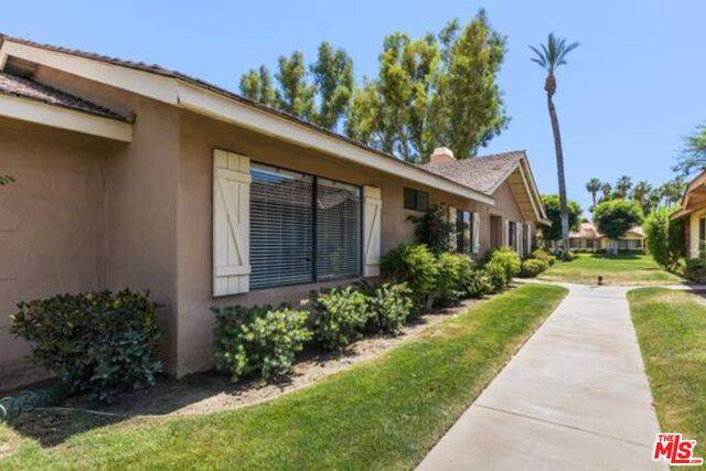 Palm Desert, CA 92260,233 Las Lomas