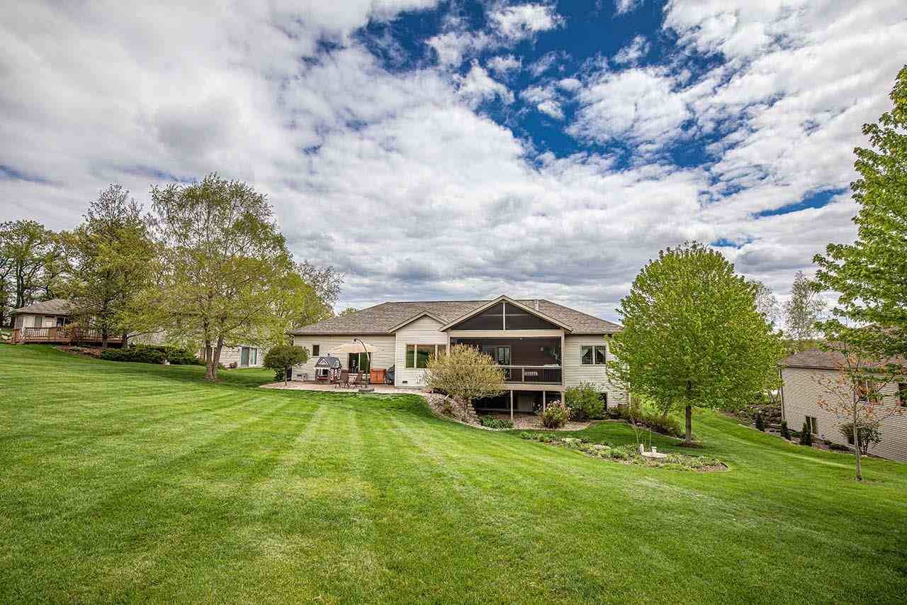 Middleton, WI 53562,7467 BLAZINGSTARS DR