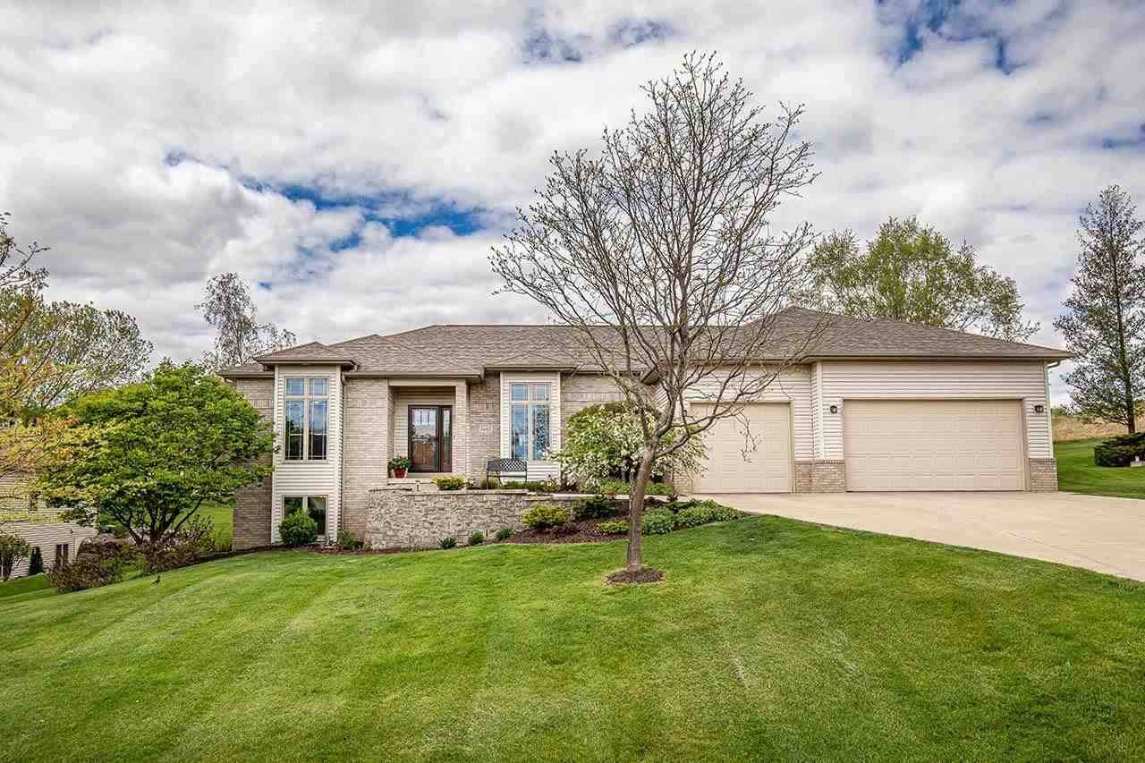 Middleton, WI 53562,7467 BLAZINGSTARS DR