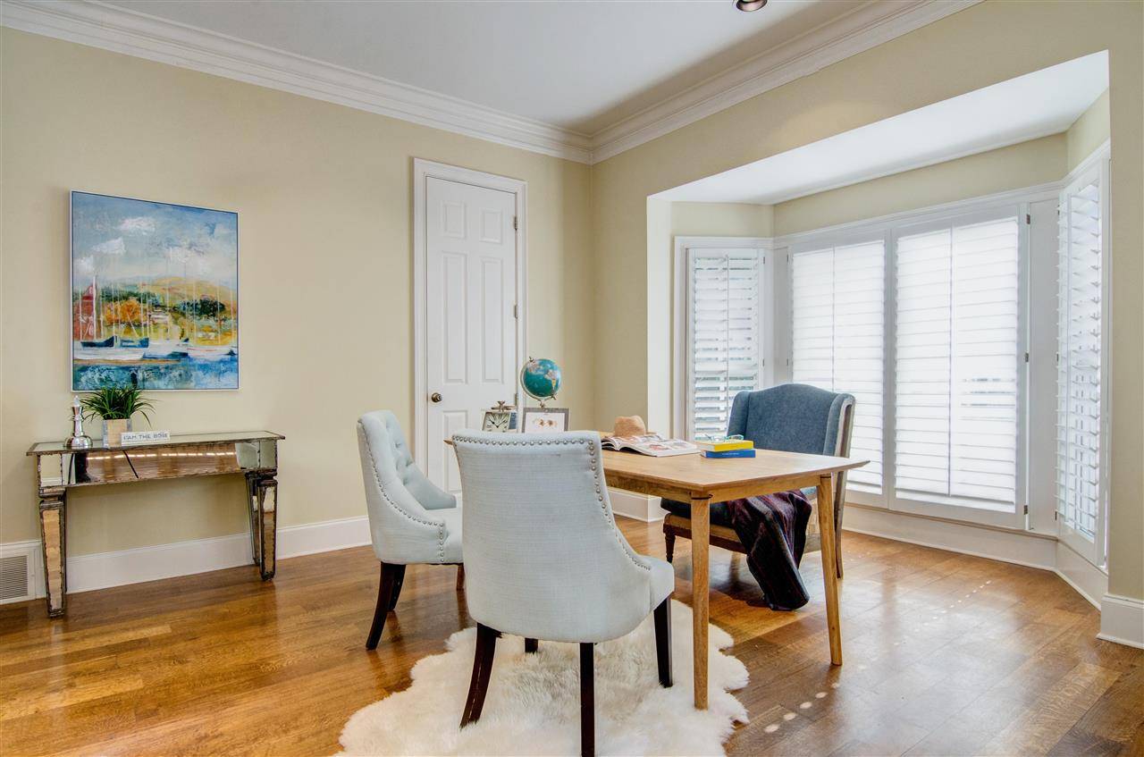 Memphis, TN 38117,226 N BRENRICH CV