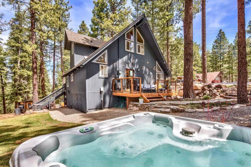 Truckee, CA 96161-1215,10146 Surrey Place