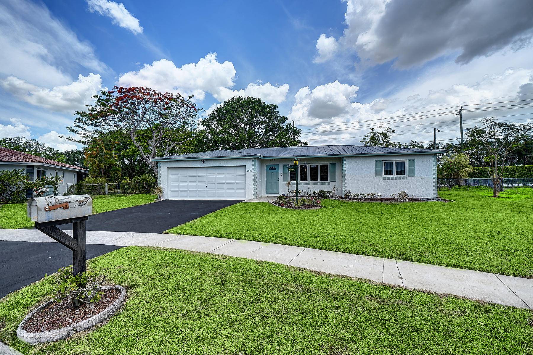 Boca Raton, FL 33428,4699 Addison ST