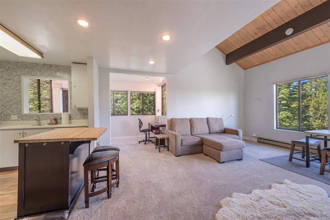 Truckee, CA 96161,11673 Snowpeak Way #530
