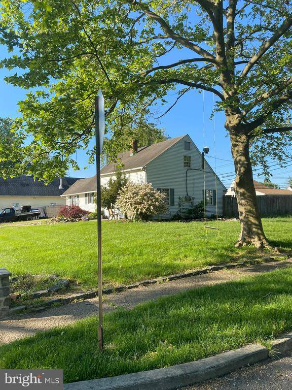 Levittown, PA 19055,247 RED CEDAR DR