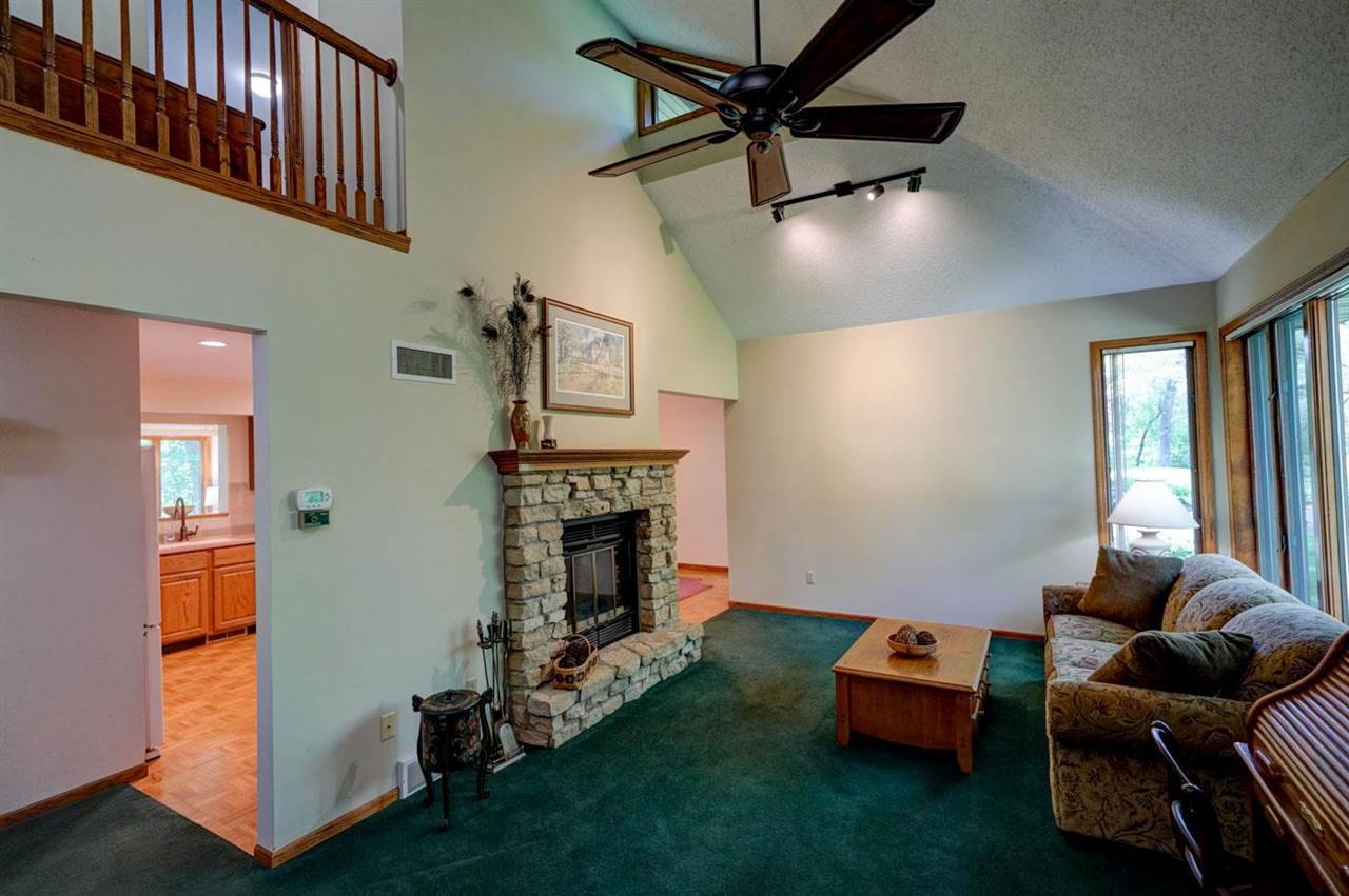 Deforest, WI 53532,7438 Red Bird Rd