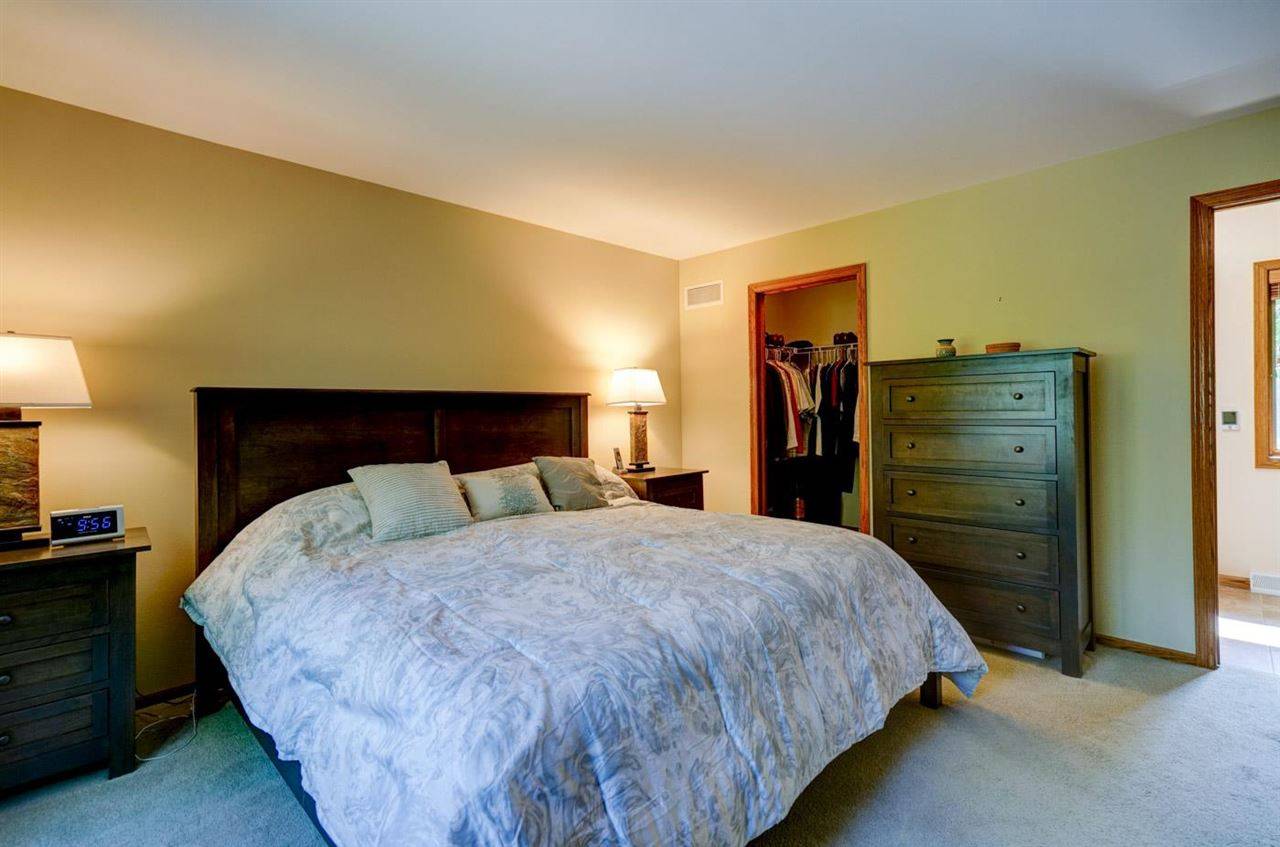 Deforest, WI 53532,7438 Red Bird Rd