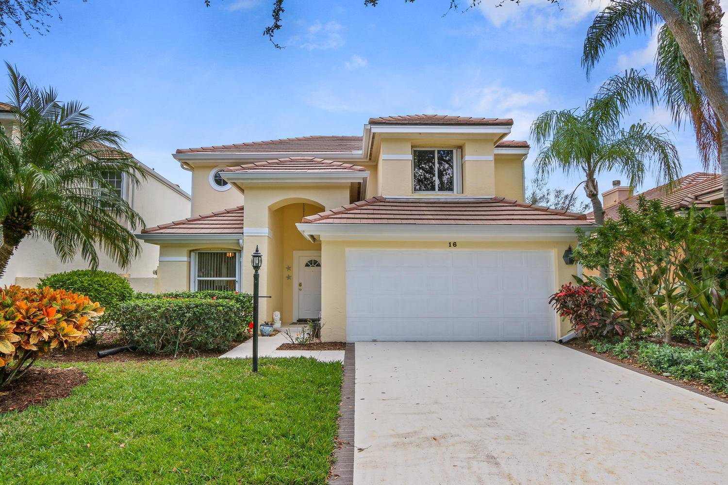 Juno Beach, FL 33408,16 Grand Bay CIR