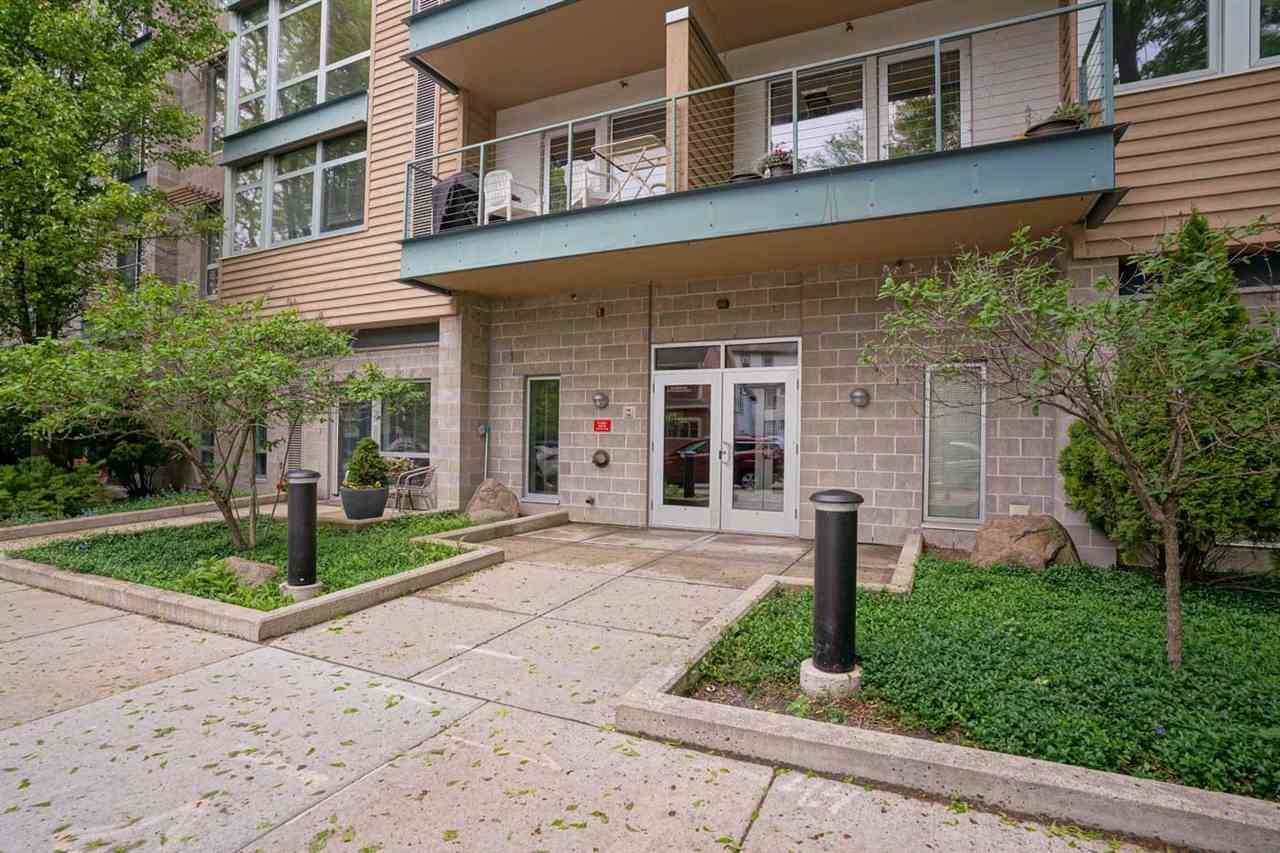 Madison, WI 53703,15 S Broom St #404