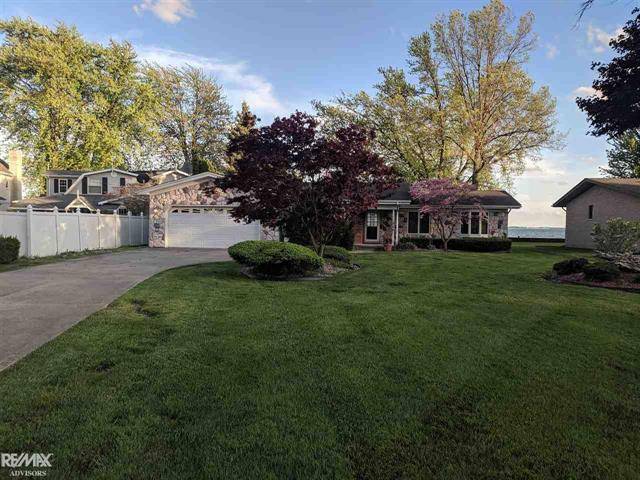 Chesterfield Twp, MI 48047,48810 POINT LAKEVIEW ST